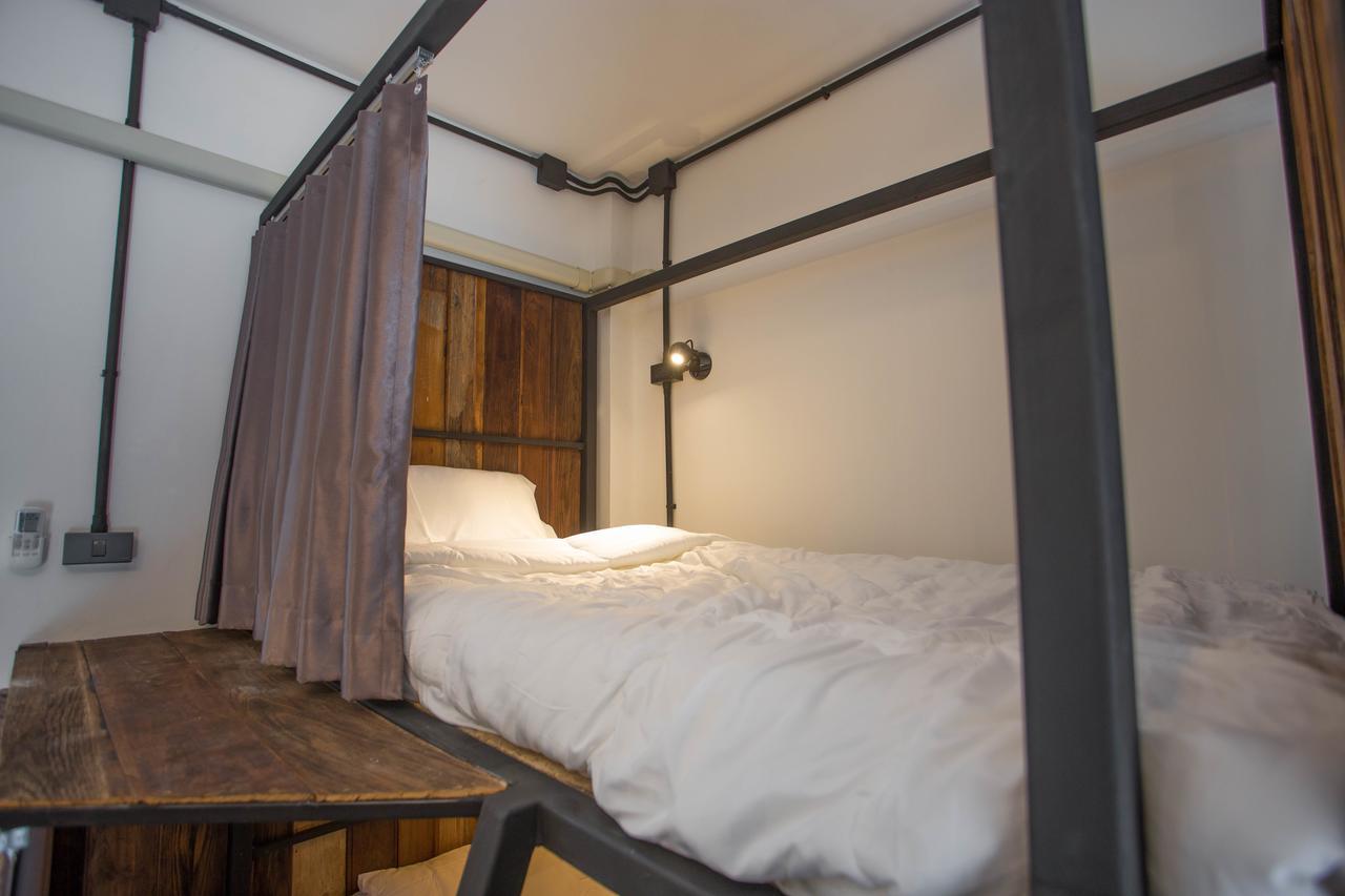 Sleep With You - Hatch Co-Living And Co-Working Space Чиангмай Экстерьер фото