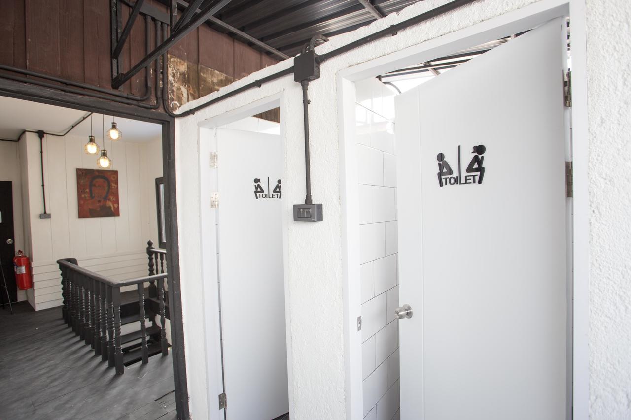 Sleep With You - Hatch Co-Living And Co-Working Space Чиангмай Экстерьер фото